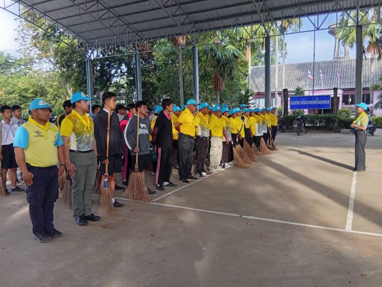 สภ.ห้วยคต กต.ตร.เข้าร่วมกิจกรรมจิตอาสาพัฒนา ปรับปรุงภูมิทัศน์